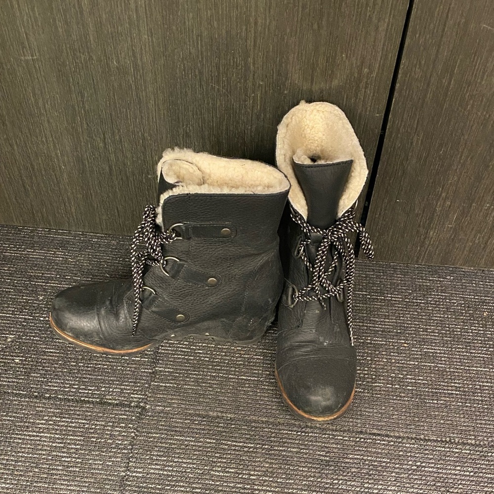 Sorel Joan of Arctic wedge boots